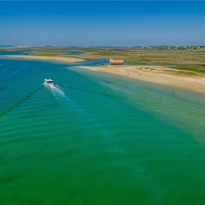 El Paraíso Azul sin transporte y sin comida